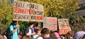 pancartes manif lycées